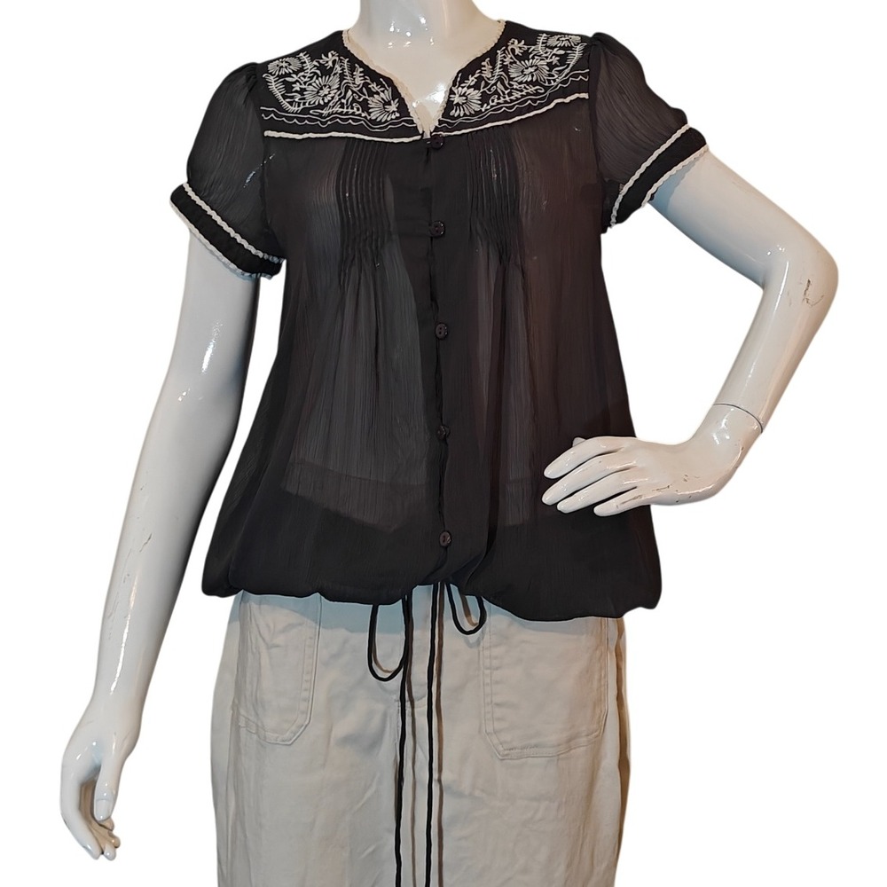Cecico Collection Black Embroidered Pintuck Blouse Scallop Trim Drawstring Hem M